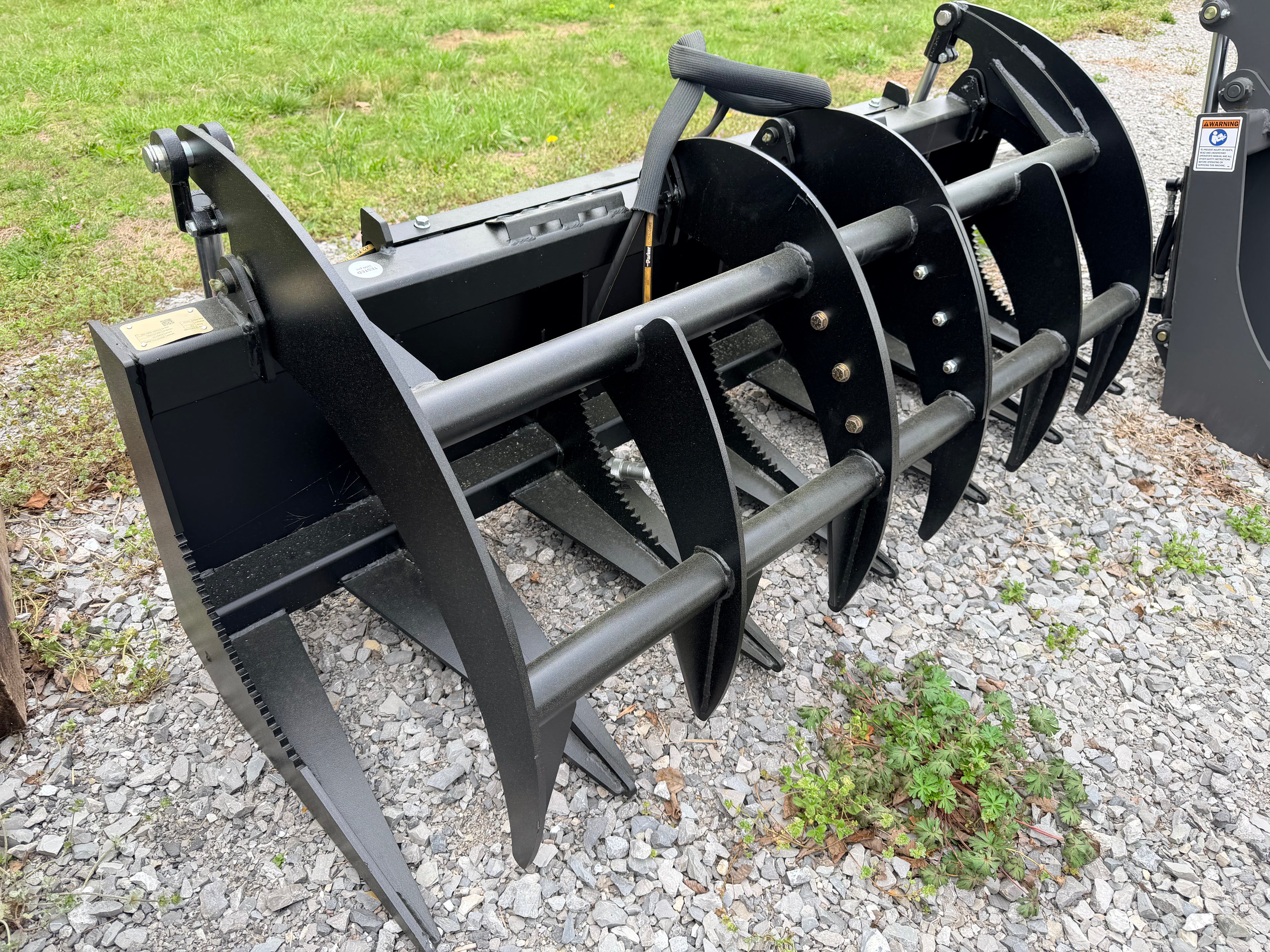 Split  Rake Grapple